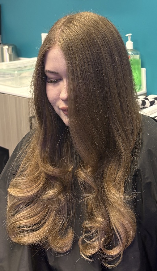 Glossy blowout with soft waves
