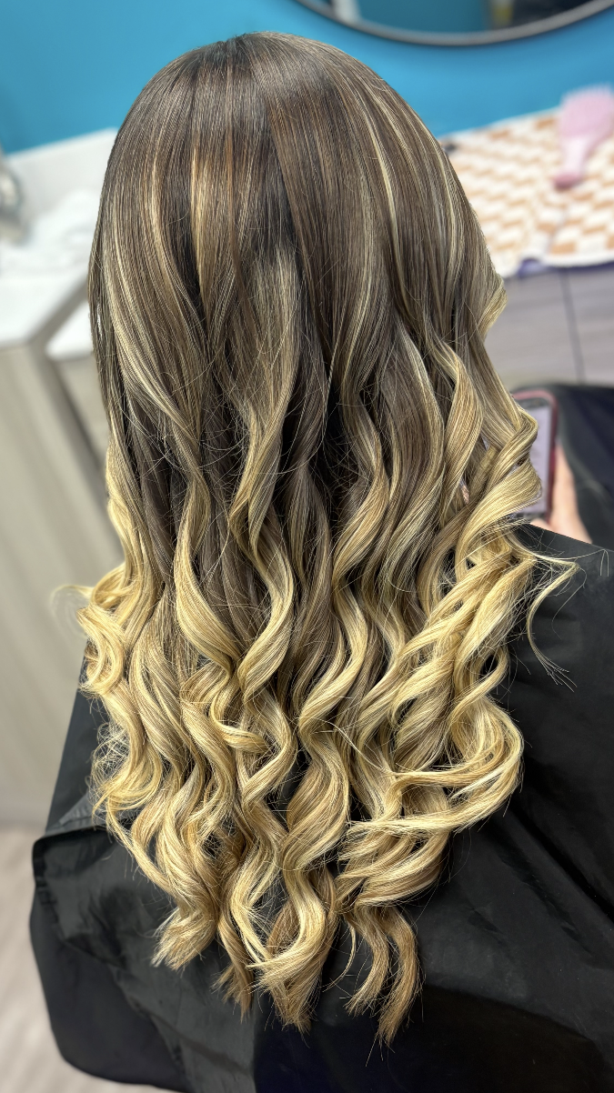 Balayage highlights with curled ends